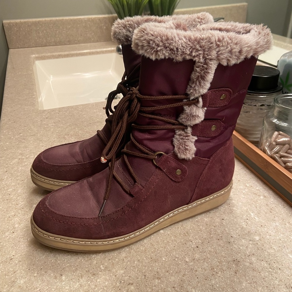 Women’s snow boots